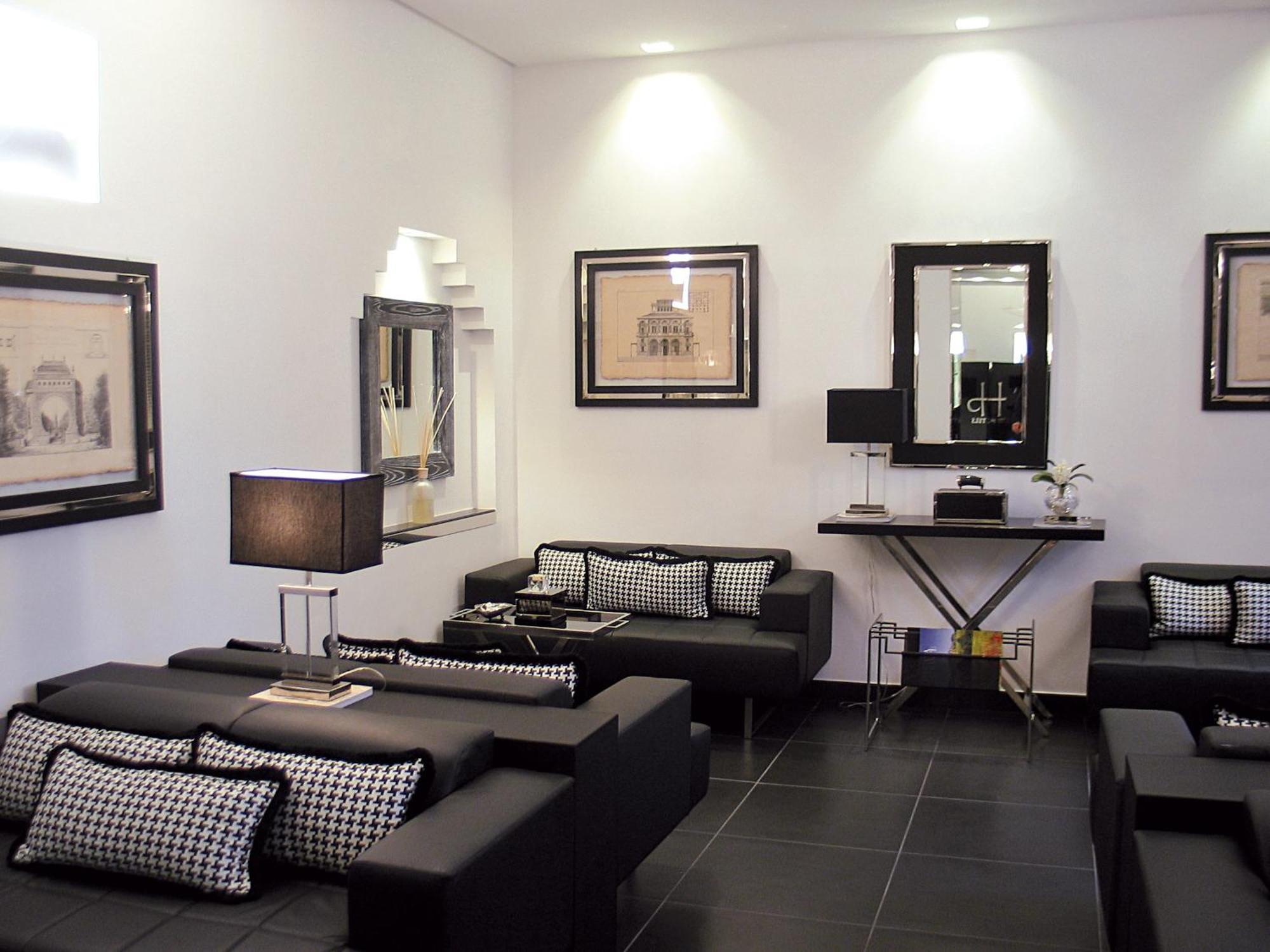 Lhp Hotel Napoleon — Photos 2
